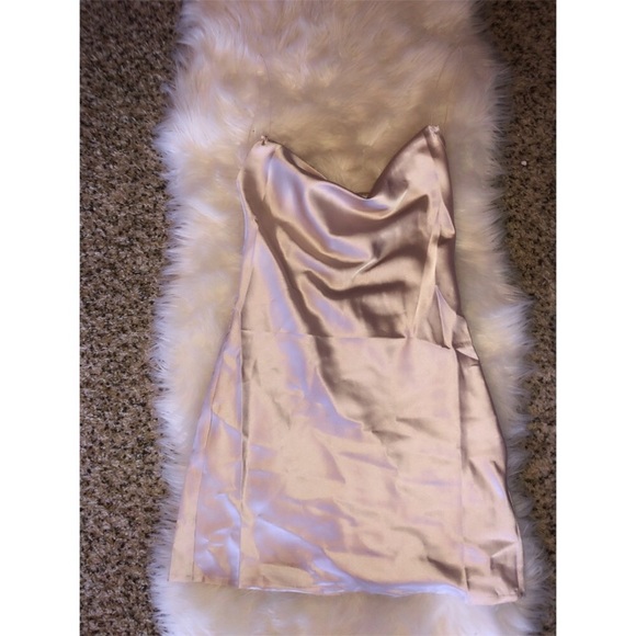 Silky dress - Picture 1 of 2